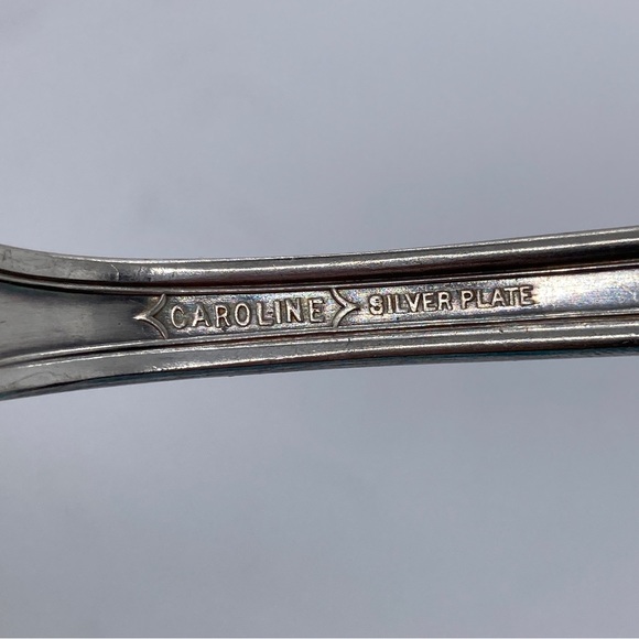 Vintage Caroline Silverplate Pie Server - Picture 2 of 7